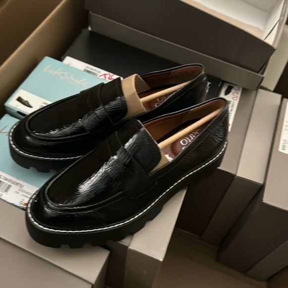 FRANCO SARTO Balin Lug Sole Loafers - Picture 7 of 7